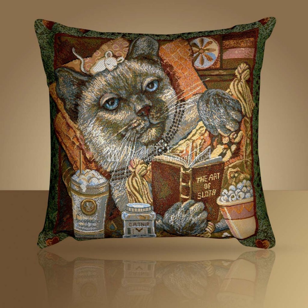 Чехол из гобелена на подушку «Королевский кот»