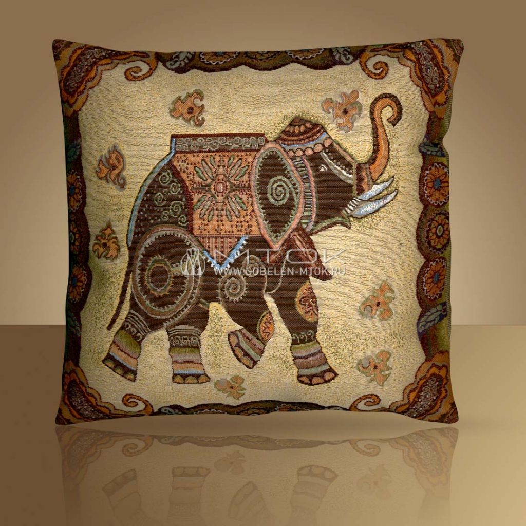Гобеленовый чехол на подушку «Индийский слон»