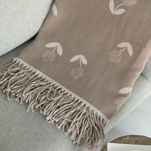 pled-piony-sliva-8466